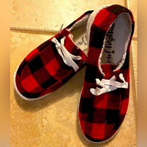 Gypsy Jazz Red and Black Buffalo Plaid Slip On Shoes Sherpa Lined Size 10